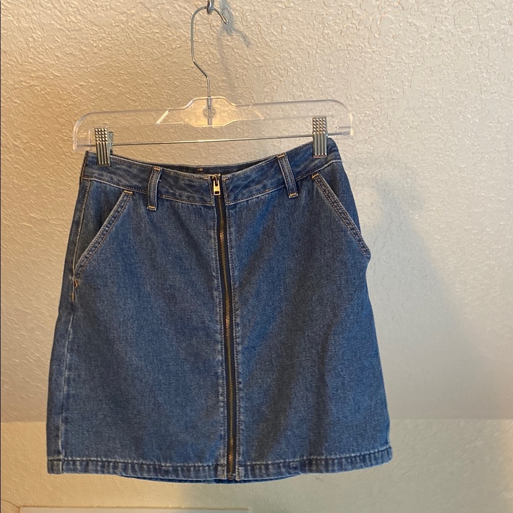 Hollister women’s size 3 skirt
